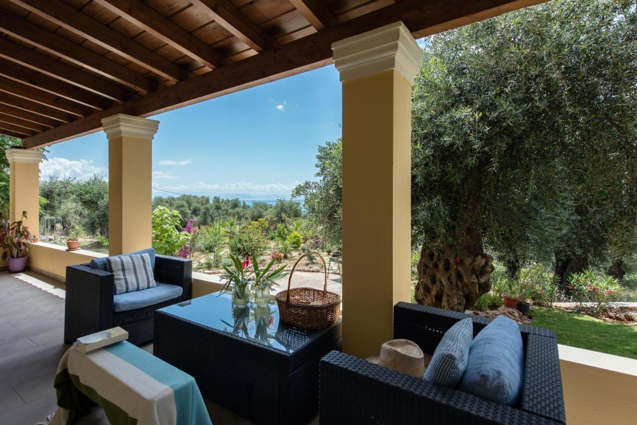 Terra Rossa By Konnect, Views To Ionian Sea Villa Spartylas ภายนอก รูปภาพ