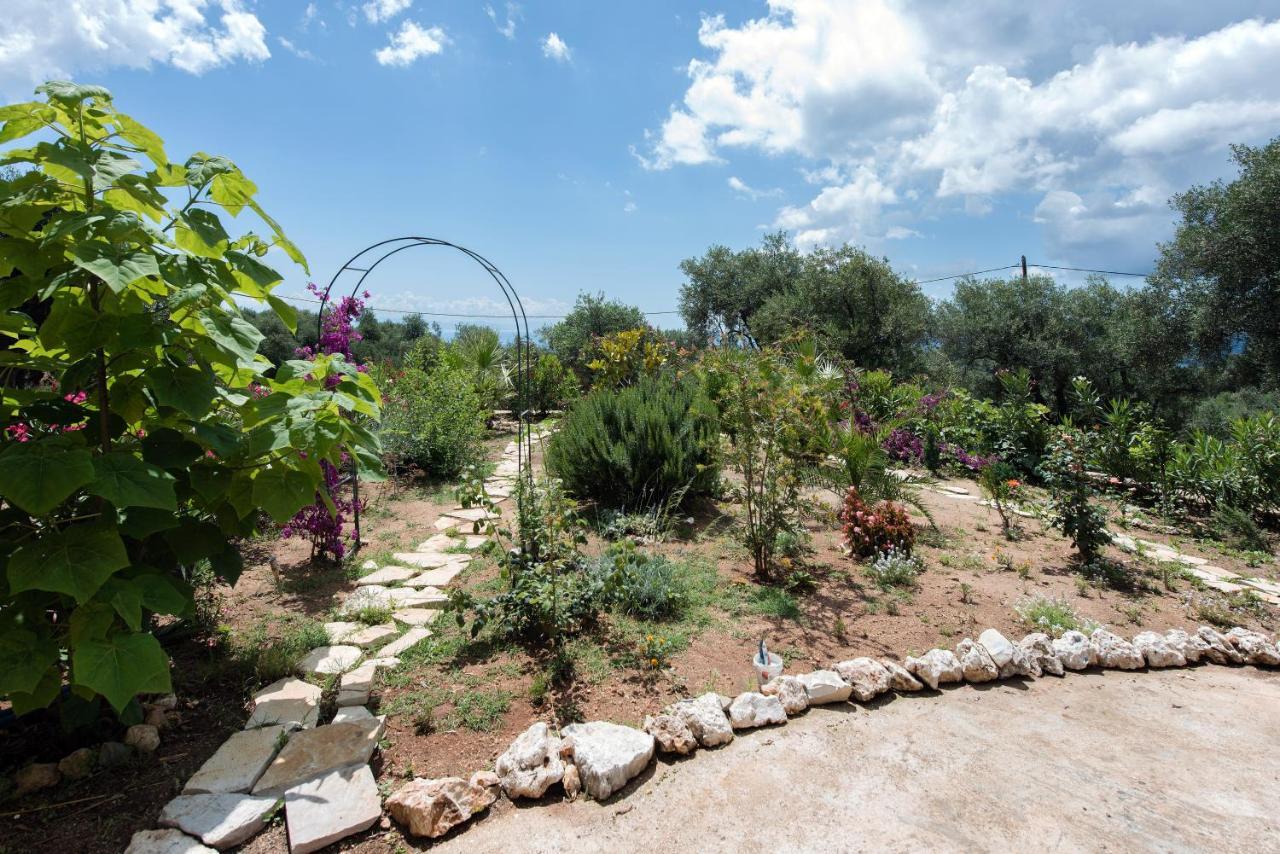 Terra Rossa By Konnect, Views To Ionian Sea Villa Spartylas ภายนอก รูปภาพ