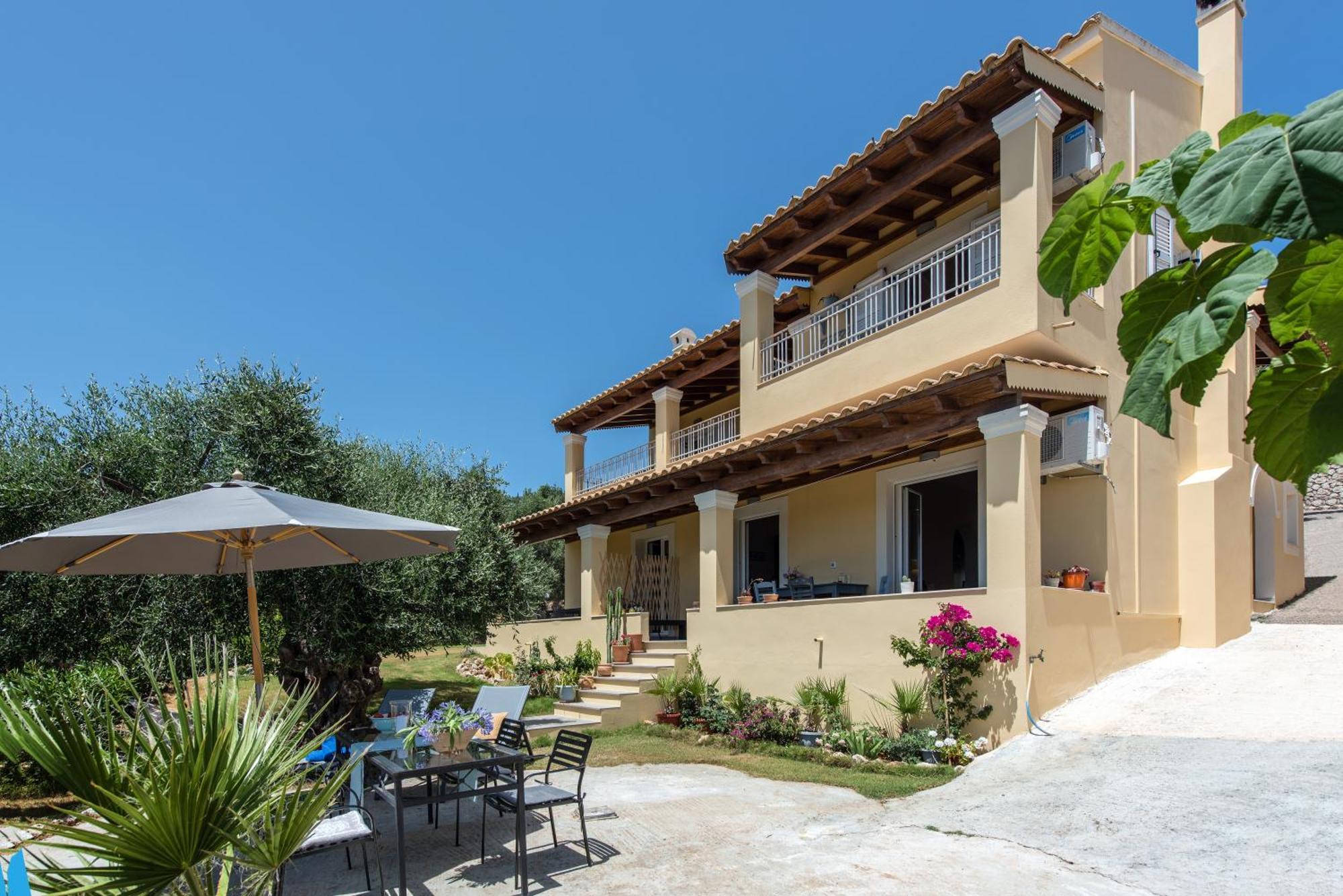Terra Rossa By Konnect, Views To Ionian Sea Villa Spartylas ภายนอก รูปภาพ
